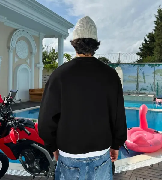 Black Basic Oversized Crew Neck Sweater